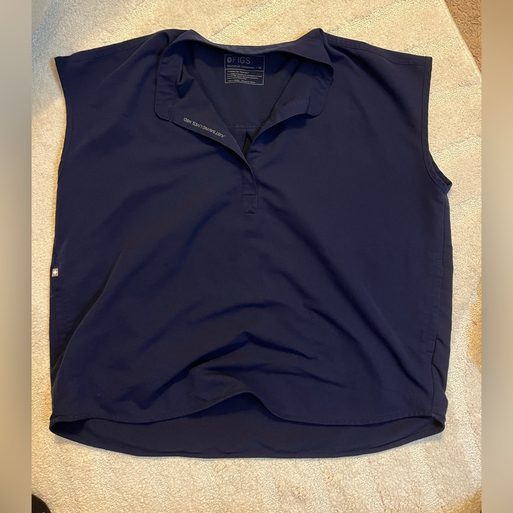 FIGS Rafaela Oversized Scrub Top, XL navy